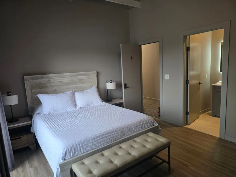 Balcony Loft Suite #4